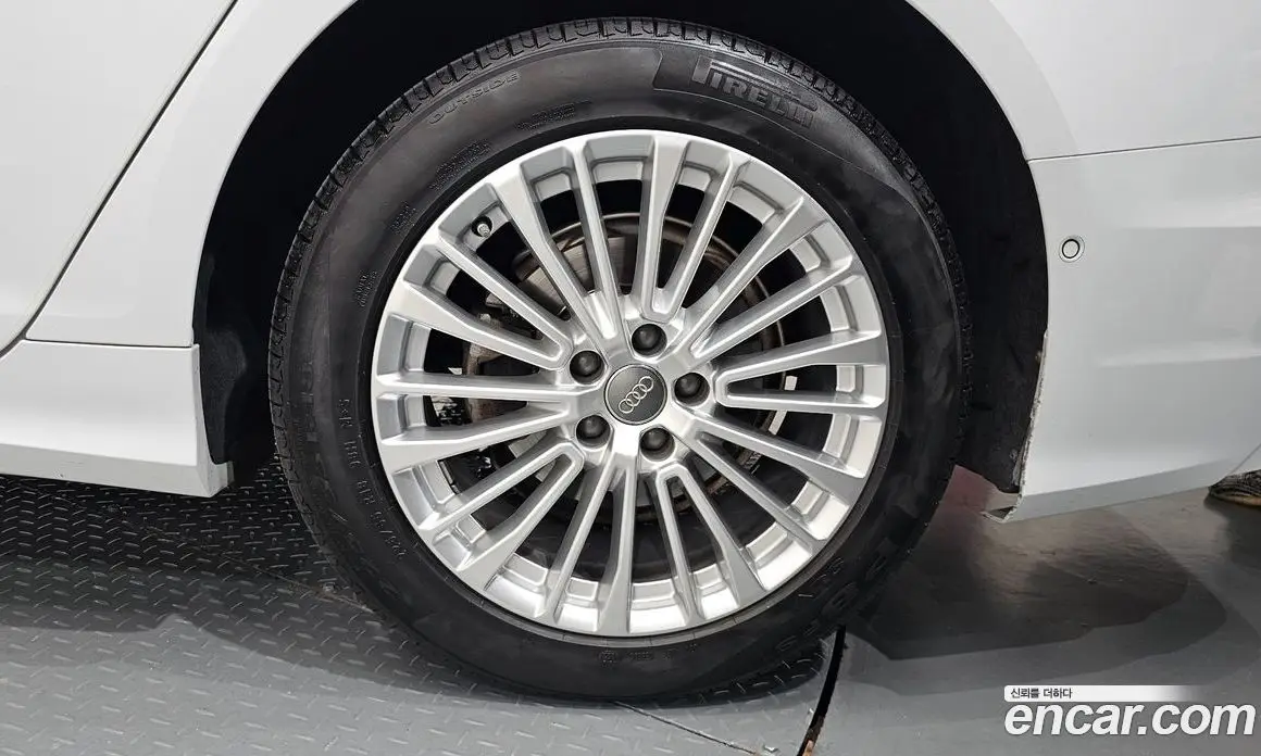 Audi A6 2020 2.0 автомат (гидро), фото 7 Audi A6 2020 2.0 автомат (гидро), фото 7
