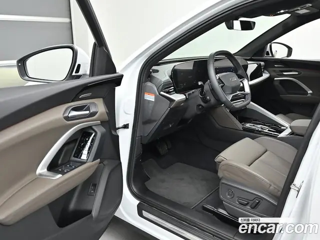 Audi Q5 2025 2.0 автомат (гидро), миниатюра 11 Audi Q5 2025 2.0 автомат (гидро), миниатюра 11
