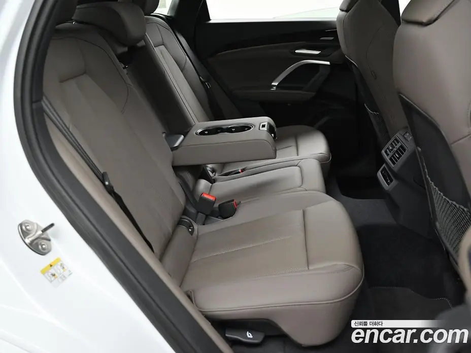 Audi Q5 2025 2.0 автомат (гидро), фото 12 Audi Q5 2025 2.0 автомат (гидро), фото 12