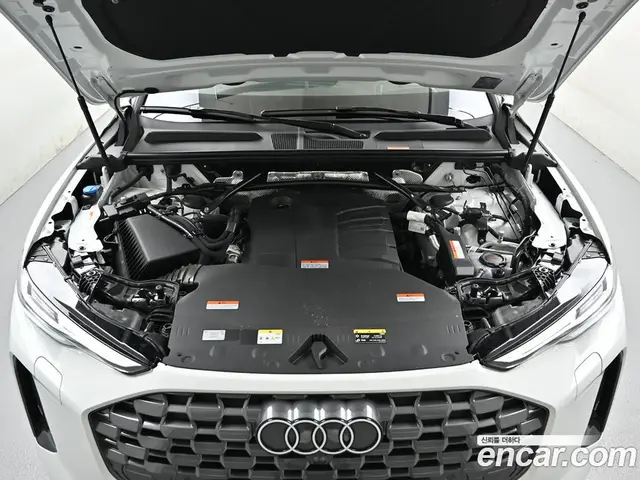 Audi Q5 2025 2.0 автомат (гидро), миниатюра 6 Audi Q5 2025 2.0 автомат (гидро), миниатюра 6