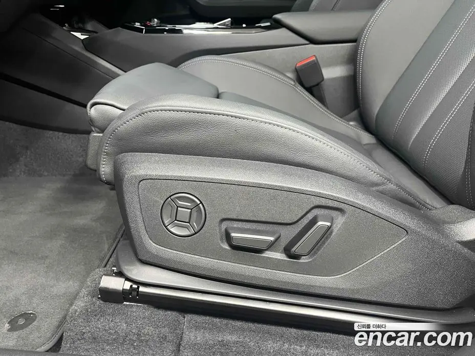 Audi Q6 e-tron 2025 автомат (гидро), фото 12 Audi Q6 e-tron 2025 автомат (гидро), фото 12