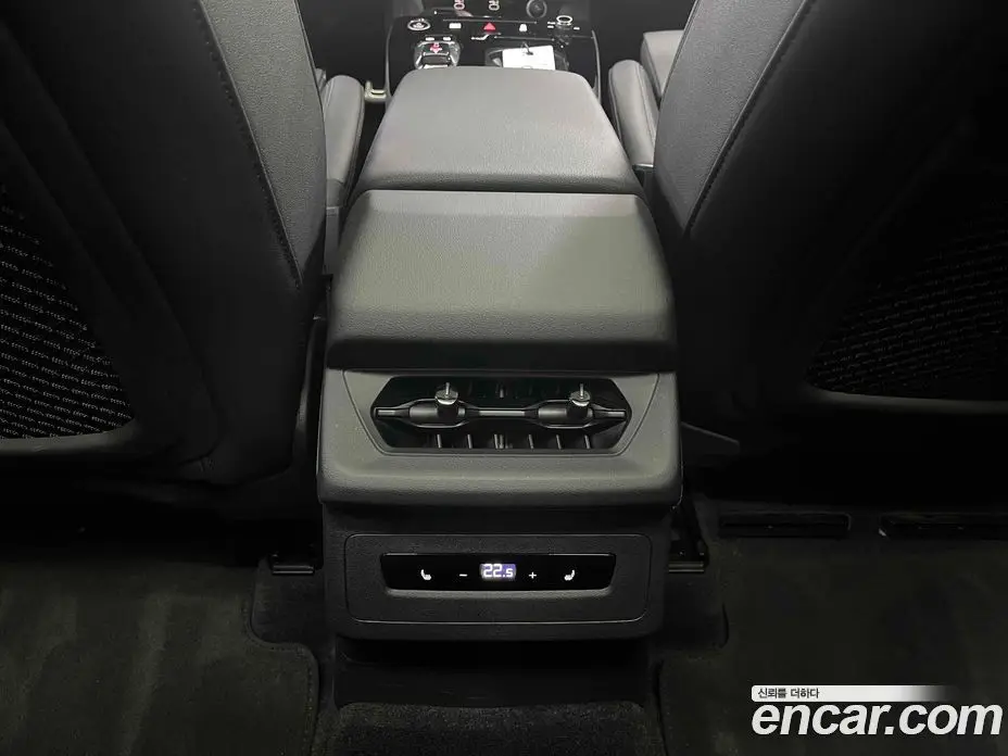 Audi Q6 e-tron 2025 автомат (гидро), фото 16 Audi Q6 e-tron 2025 автомат (гидро), фото 16