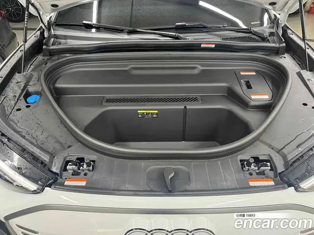 Audi Q6 e-tron 2025 автомат (гидро), миниатюра 6 Audi Q6 e-tron 2025 автомат (гидро), миниатюра 6