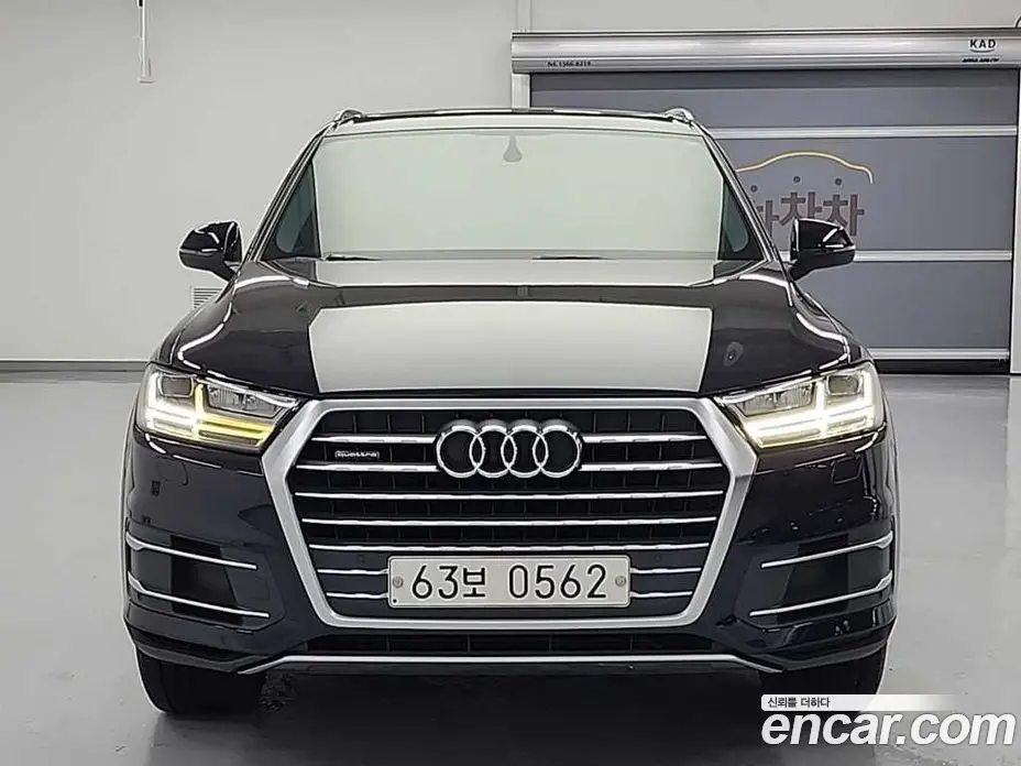 Audi Q7 2016 3.0 автомат (гидро), фото 2 Audi Q7 2016 3.0 автомат (гидро), фото 2