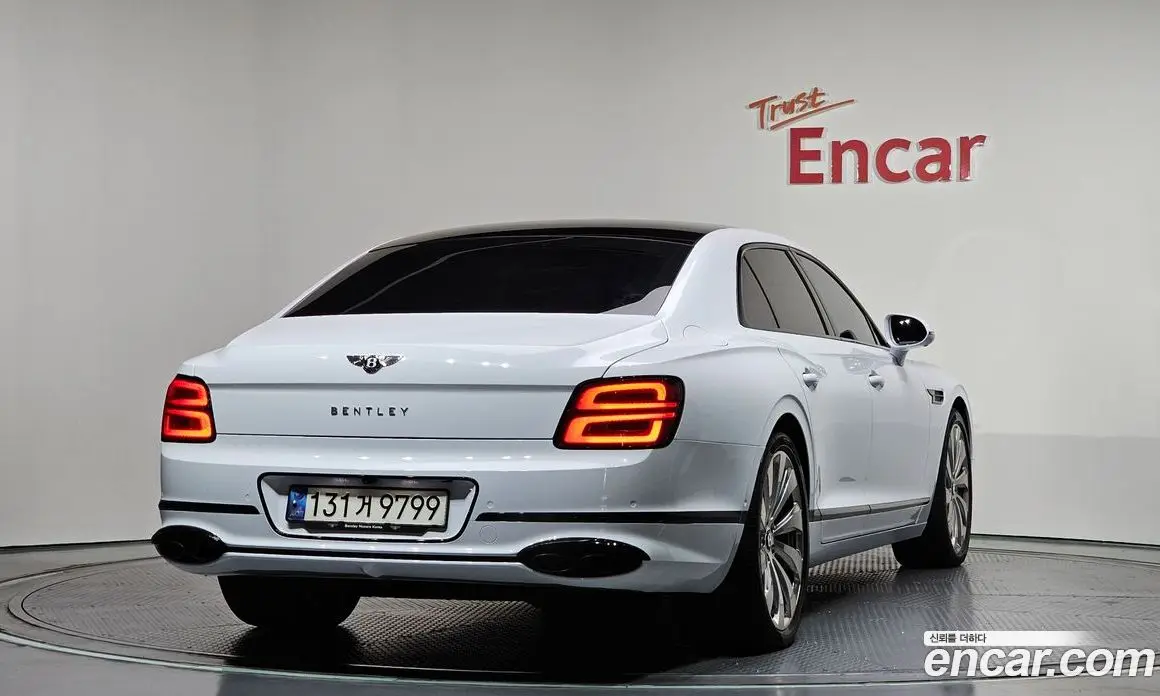 Bentley Flying Spur 2022 4.0 автомат (гидро), фото 2 Bentley Flying Spur 2022 4.0 автомат (гидро), фото 2