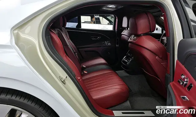 Bentley Flying Spur 2022 4.0 автомат (гидро), миниатюра 12