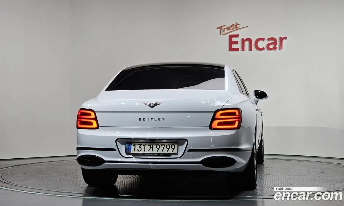 Bentley Flying Spur 2022 4.0 автомат (гидро), фото 4 Bentley Flying Spur 2022 4.0 автомат (гидро), фото 4