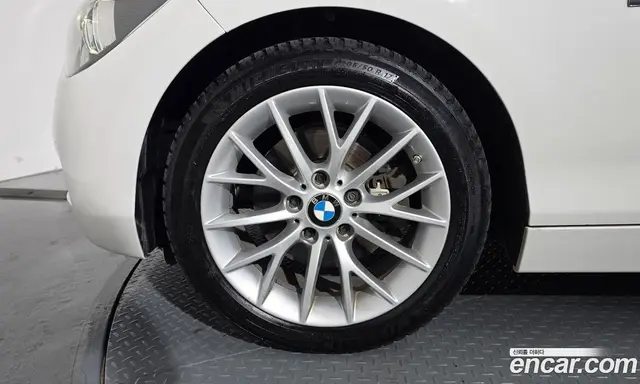 BMW 1 серия 2015 2.0 автомат (гидро), миниатюра 4 BMW 1 серия 2015 2.0 автомат (гидро), миниатюра 4