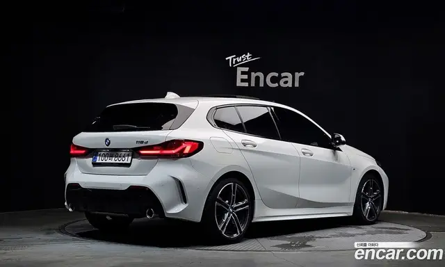 BMW 1 серия 2020 2.0 автомат (гидро), миниатюра 2