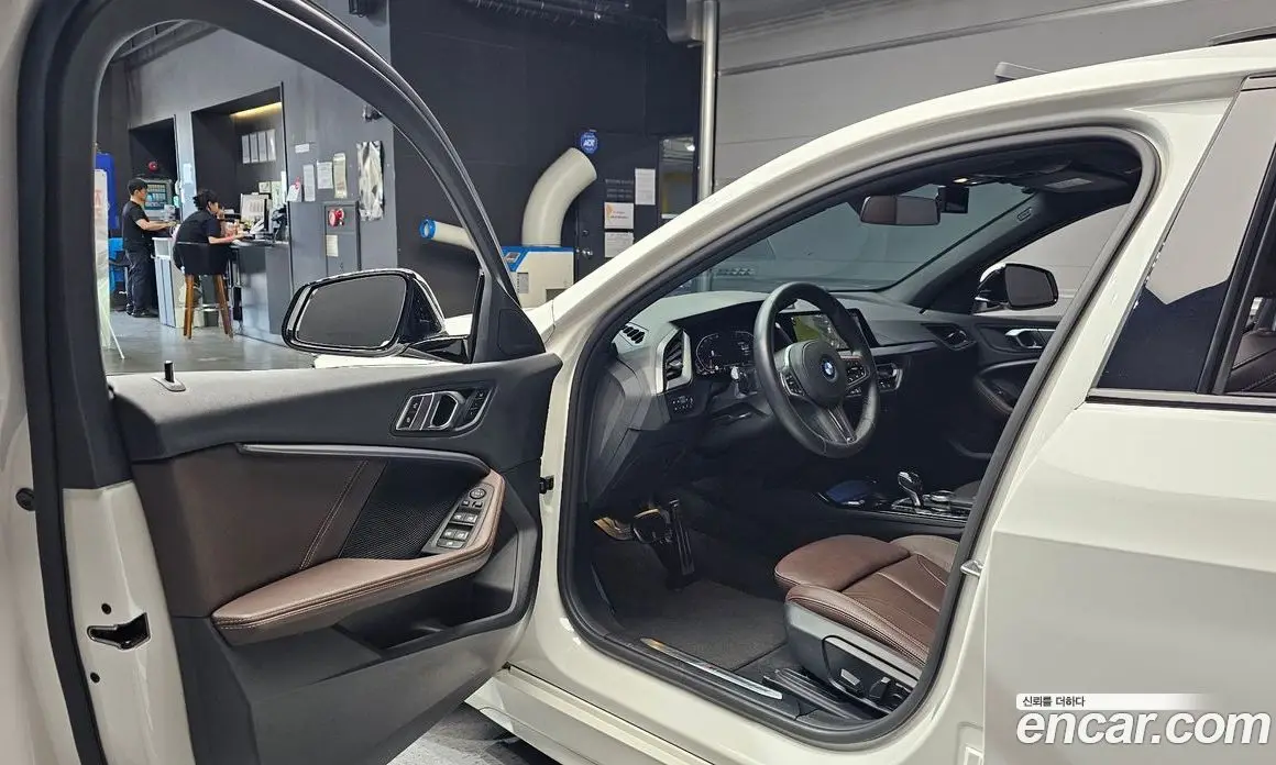 BMW 1 серия 2020 2.0 автомат (гидро), фото 10