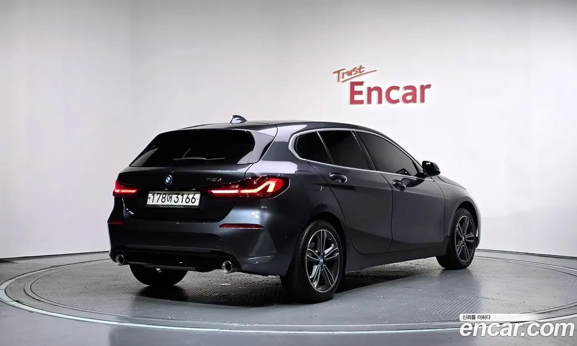 BMW 1 серия 2020 2.0 автомат (гидро), фото 2 BMW 1 серия 2020 2.0 автомат (гидро), фото 2