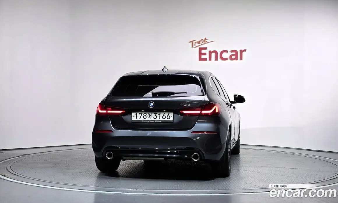 BMW 1 серия 2020 2.0 автомат (гидро), фото 4 BMW 1 серия 2020 2.0 автомат (гидро), фото 4