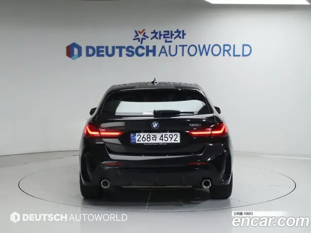 BMW 1 серия 2023 2.0 автомат (гидро), миниатюра 4 BMW 1 серия 2023 2.0 автомат (гидро), миниатюра 4