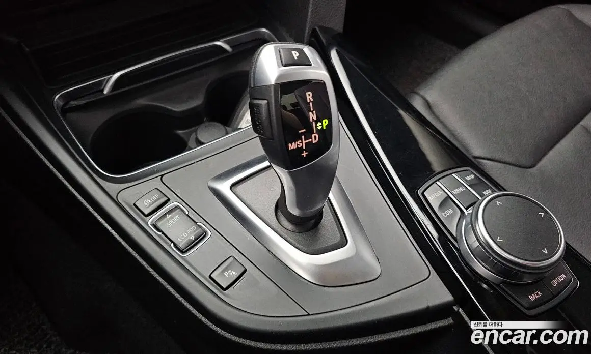 BMW 3 серия 2018 2.0 автомат (гидро), фото 12 BMW 3 серия 2018 2.0 автомат (гидро), фото 12