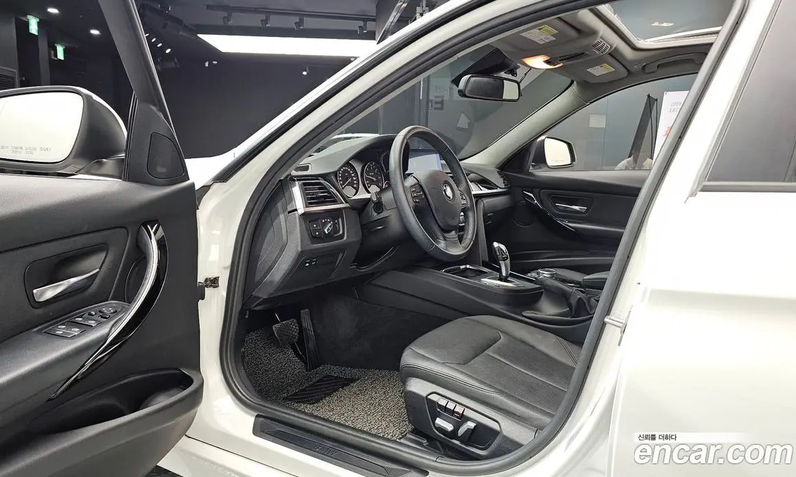 BMW 3 серия 2018 2.0 автомат (гидро), фото 13 BMW 3 серия 2018 2.0 автомат (гидро), фото 13
