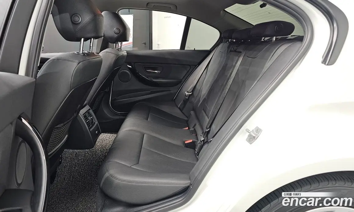 BMW 3 серия 2018 2.0 автомат (гидро), фото 18 BMW 3 серия 2018 2.0 автомат (гидро), фото 18