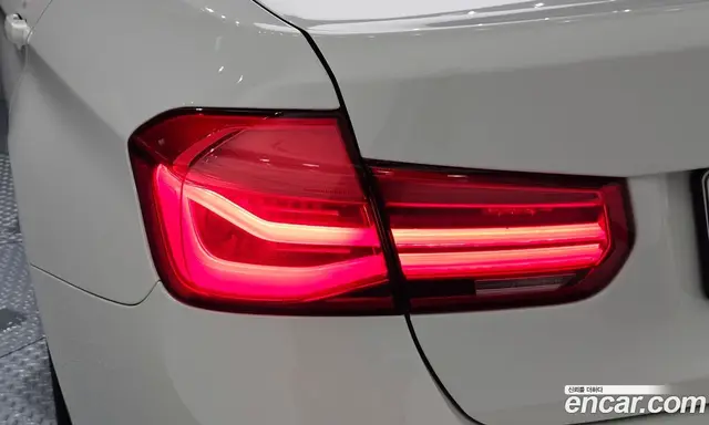 BMW 3 серия 2018 2.0 автомат (гидро), миниатюра 9 BMW 3 серия 2018 2.0 автомат (гидро), миниатюра 9