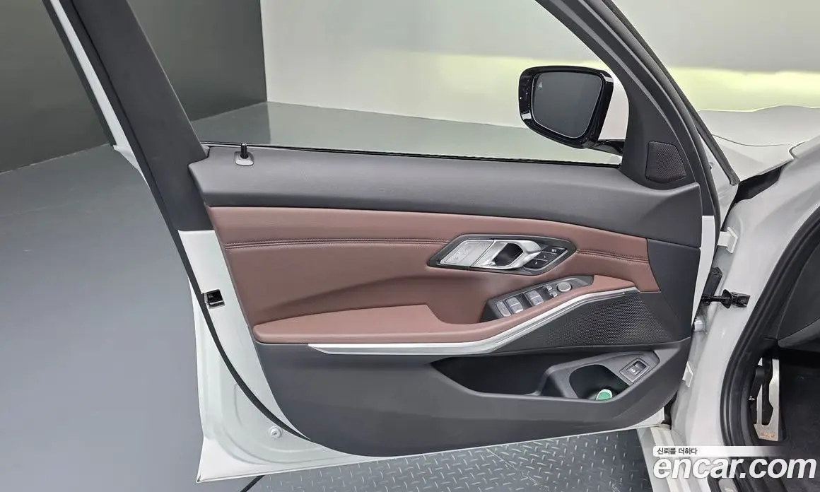 BMW 3 серия 2022 2.0 автомат (гидро), фото 14