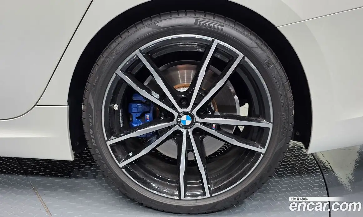 BMW 3 серия 2022 2.0 автомат (гидро), фото 7