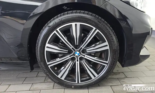 BMW 3 серия 2025 2.0 автомат (гидро), миниатюра 7 BMW 3 серия 2025 2.0 автомат (гидро), миниатюра 7