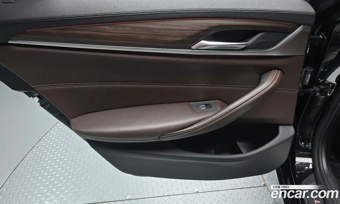 BMW 5 серия 2019 2.0 автомат (гидро), фото 15 BMW 5 серия 2019 2.0 автомат (гидро), фото 15