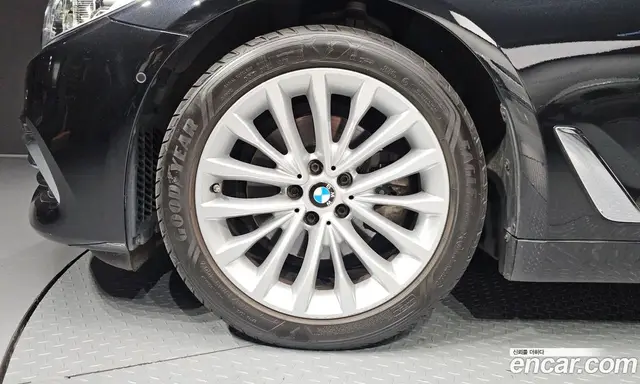 BMW 5 серия 2019 2.0 автомат (гидро), миниатюра 5 BMW 5 серия 2019 2.0 автомат (гидро), миниатюра 5