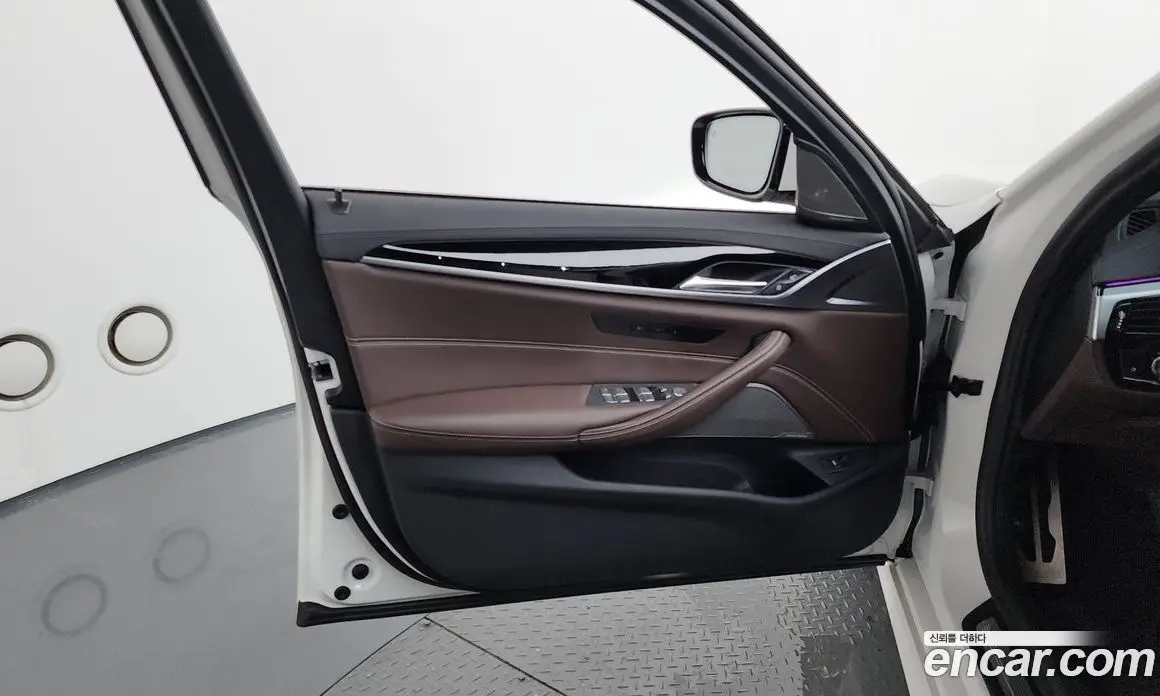 BMW 5 серия 2023 2.0 автомат (гидро), фото 14 BMW 5 серия 2023 2.0 автомат (гидро), фото 14