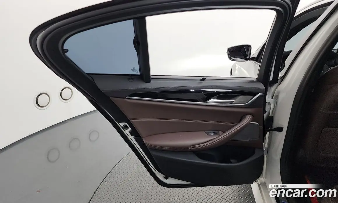 BMW 5 серия 2023 2.0 автомат (гидро), фото 15 BMW 5 серия 2023 2.0 автомат (гидро), фото 15