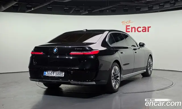 BMW 7 серия 2023 3.0 автомат (гидро), миниатюра 2