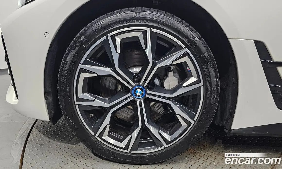 BMW i4 2022 0.2 автомат (гидро), фото 5 BMW i4 2022 0.2 автомат (гидро), фото 5