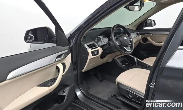 BMW X1 2020 2.0 автомат (гидро), миниатюра 12