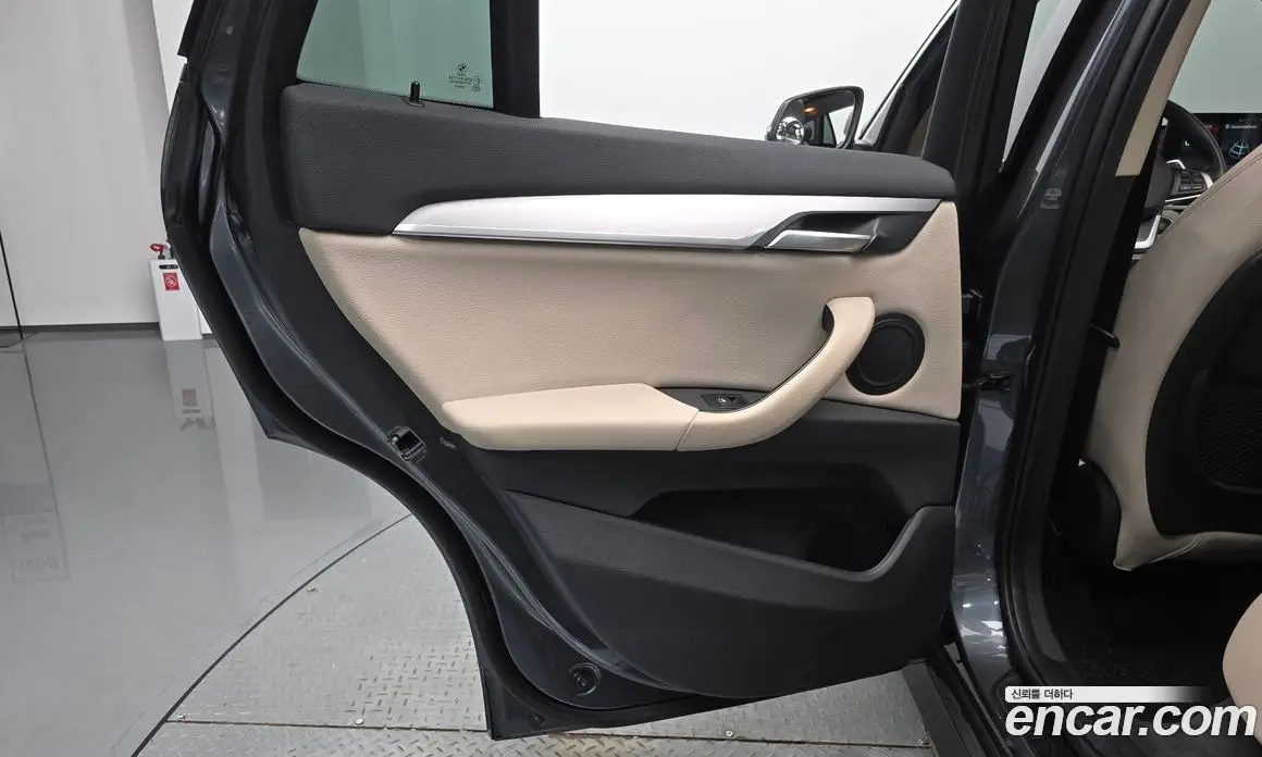 BMW X1 2020 2.0 автомат (гидро), фото 14 BMW X1 2020 2.0 автомат (гидро), фото 14