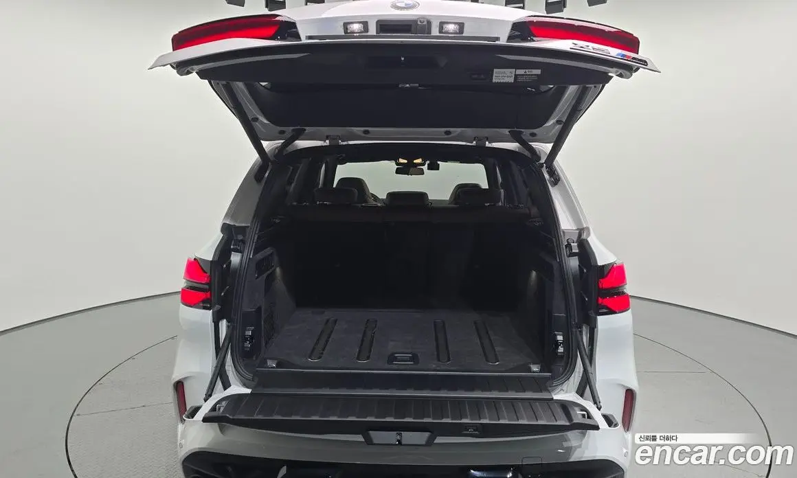 BMW X5M 2025 4.4 автомат (гидро), фото 25 BMW X5M 2025 4.4 автомат (гидро), фото 25