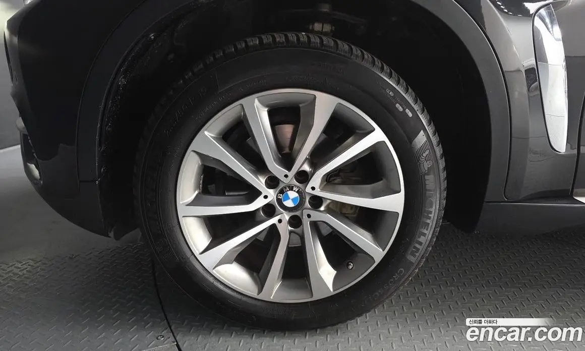 BMW X6 2017 3.0 автомат (гидро), фото 5 BMW X6 2017 3.0 автомат (гидро), фото 5
