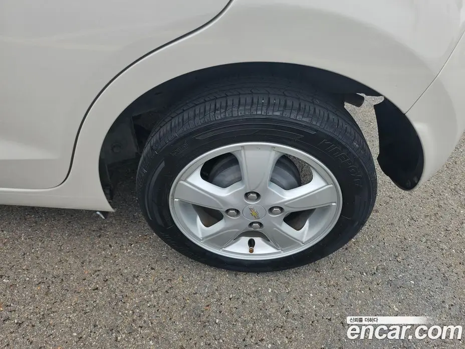 Chevrolet Spark 2016 1.0 автомат (гидро), фото 16 Chevrolet Spark 2016 1.0 автомат (гидро), фото 16