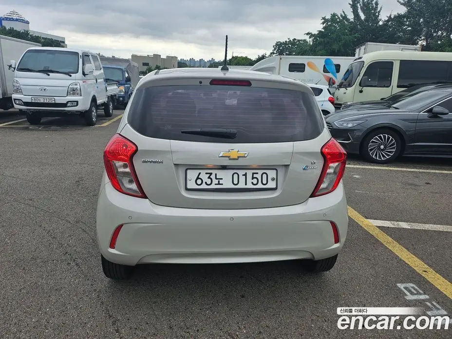 Chevrolet Spark 2016 1.0 автомат (гидро), фото 4 Chevrolet Spark 2016 1.0 автомат (гидро), фото 4