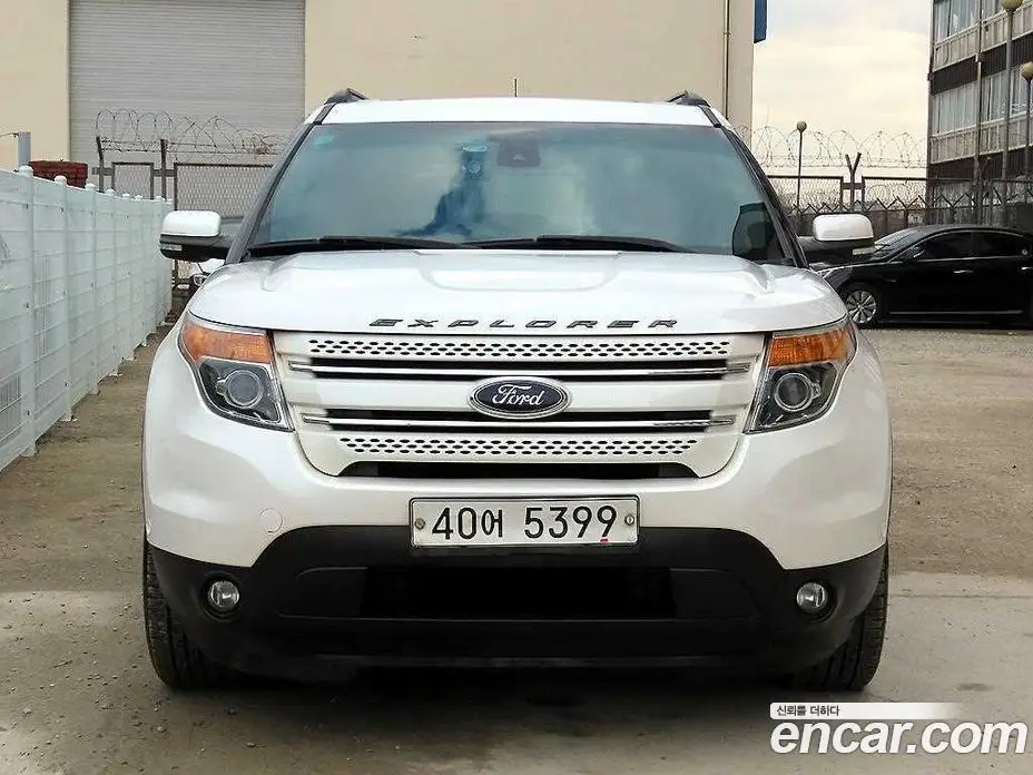 Ford Explorer 2014 3.5 автомат (гидро), фото 2 Ford Explorer 2014 3.5 автомат (гидро), фото 2