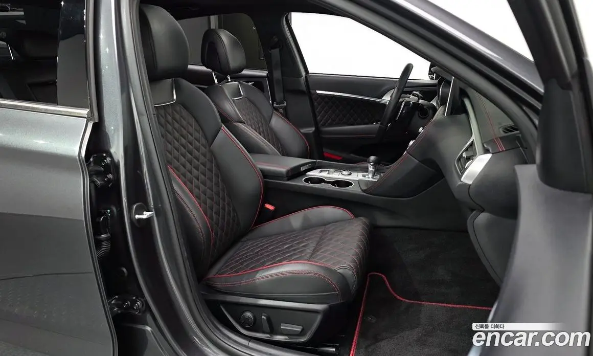 Genesis G70 2019 2.0 автомат (гидро), фото 11 Genesis G70 2019 2.0 автомат (гидро), фото 11
