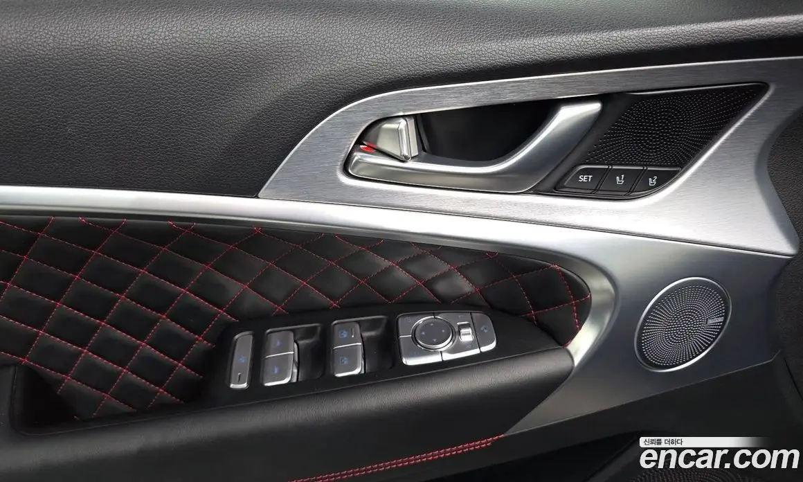 Genesis G70 2019 2.0 автомат (гидро), фото 19 Genesis G70 2019 2.0 автомат (гидро), фото 19