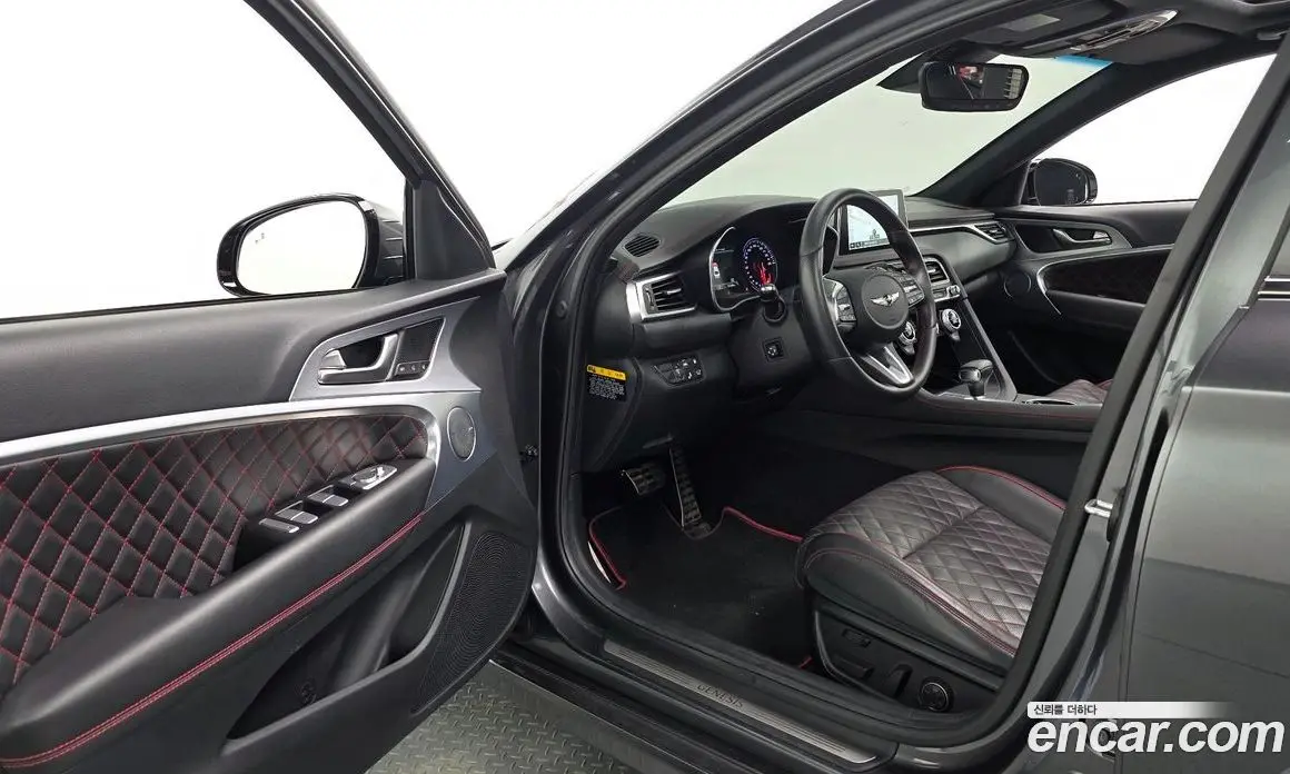 Genesis G70 2019 2.0 автомат (гидро), фото 10 Genesis G70 2019 2.0 автомат (гидро), фото 10