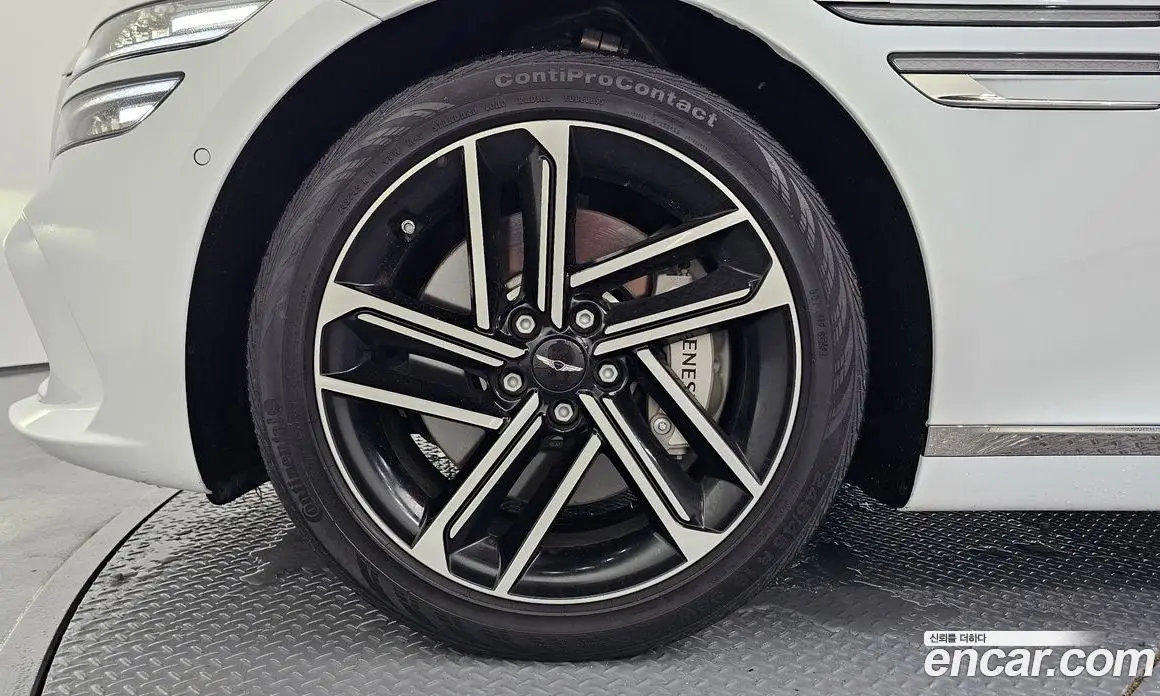 Genesis G80 2024 2.5 автомат (гидро), фото 5 Genesis G80 2024 2.5 автомат (гидро), фото 5