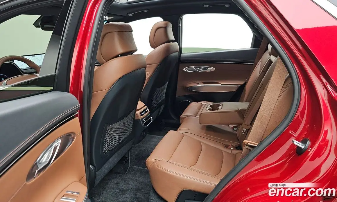 Genesis GV70 2022 2.5 автомат (гидро), фото 15 Genesis GV70 2022 2.5 автомат (гидро), фото 15