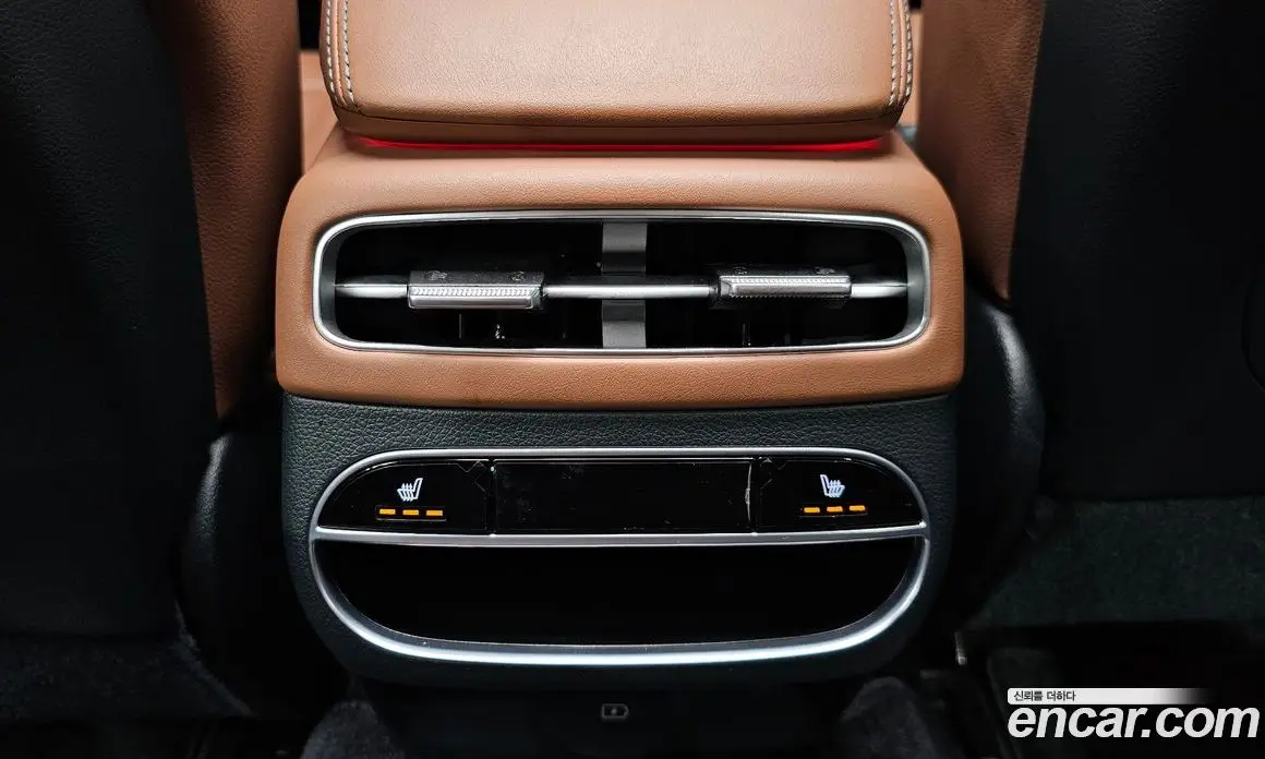 Genesis GV70 2022 2.5 автомат (гидро), фото 30 Genesis GV70 2022 2.5 автомат (гидро), фото 30