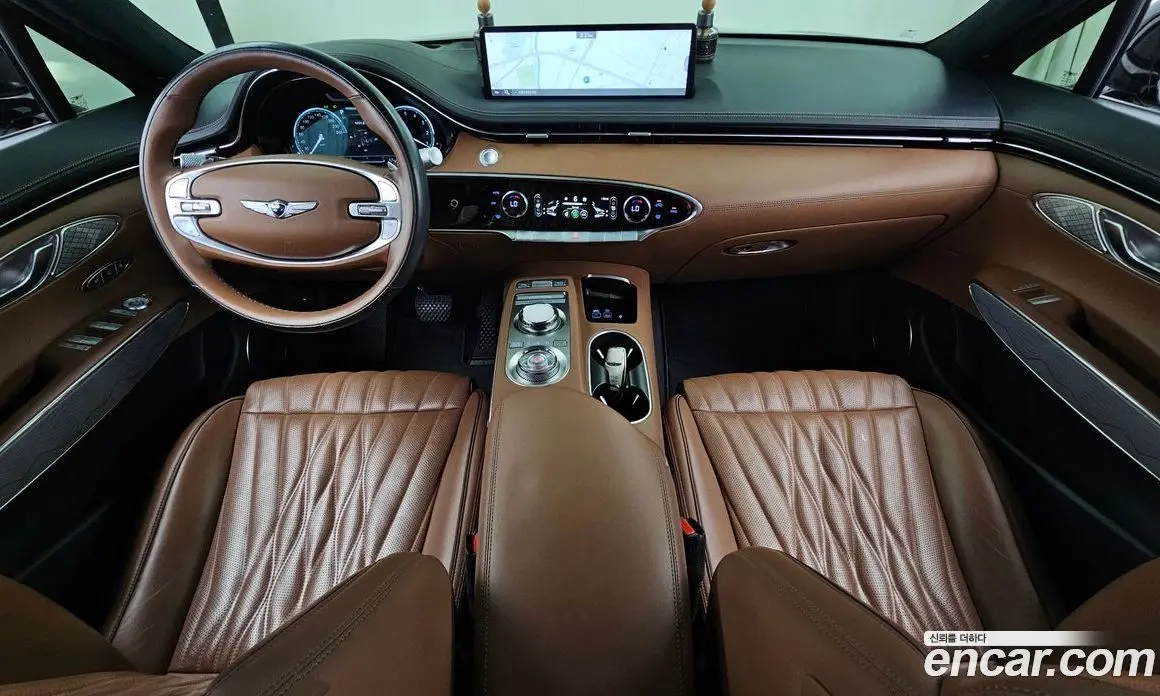 Genesis GV70 2022 2.5 автомат (гидро), фото 7 Genesis GV70 2022 2.5 автомат (гидро), фото 7