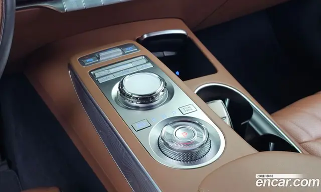 Genesis GV70 2022 2.5 автомат (гидро), миниатюра 9 Genesis GV70 2022 2.5 автомат (гидро), миниатюра 9