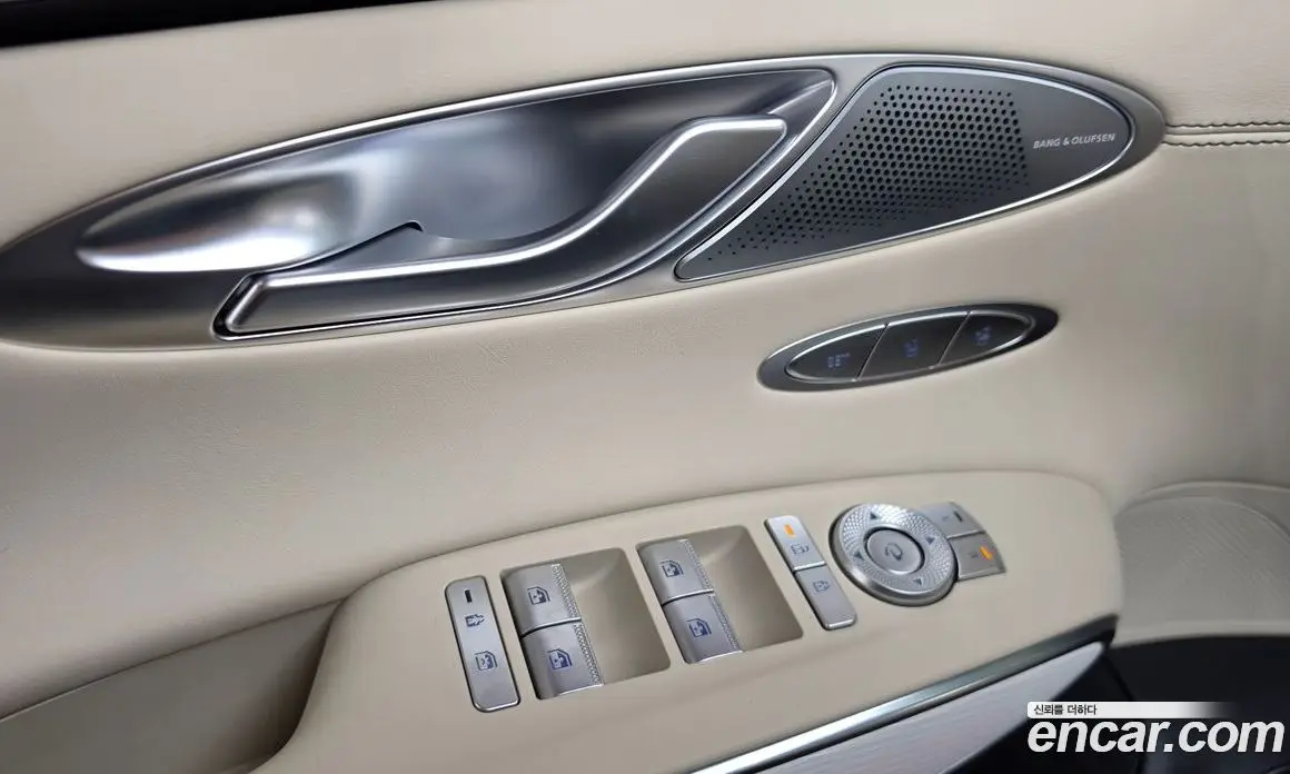 Genesis GV70 2024 2.5 автомат (гидро), фото 30 Genesis GV70 2024 2.5 автомат (гидро), фото 30