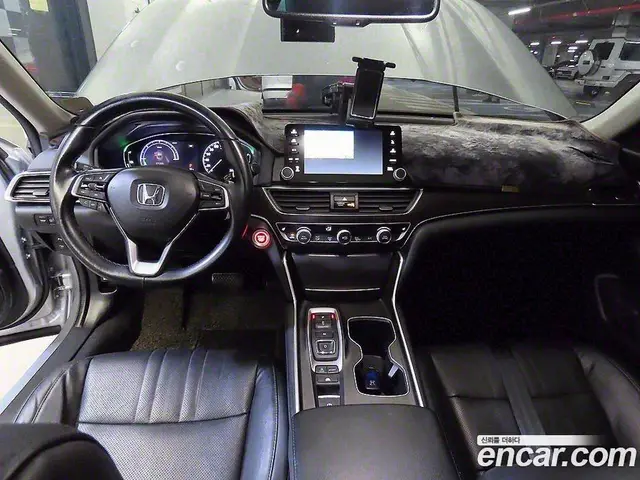 Honda Accord 2018 2.0 автомат (вариатор), миниатюра 10 Honda Accord 2018 2.0 автомат (вариатор), миниатюра 10