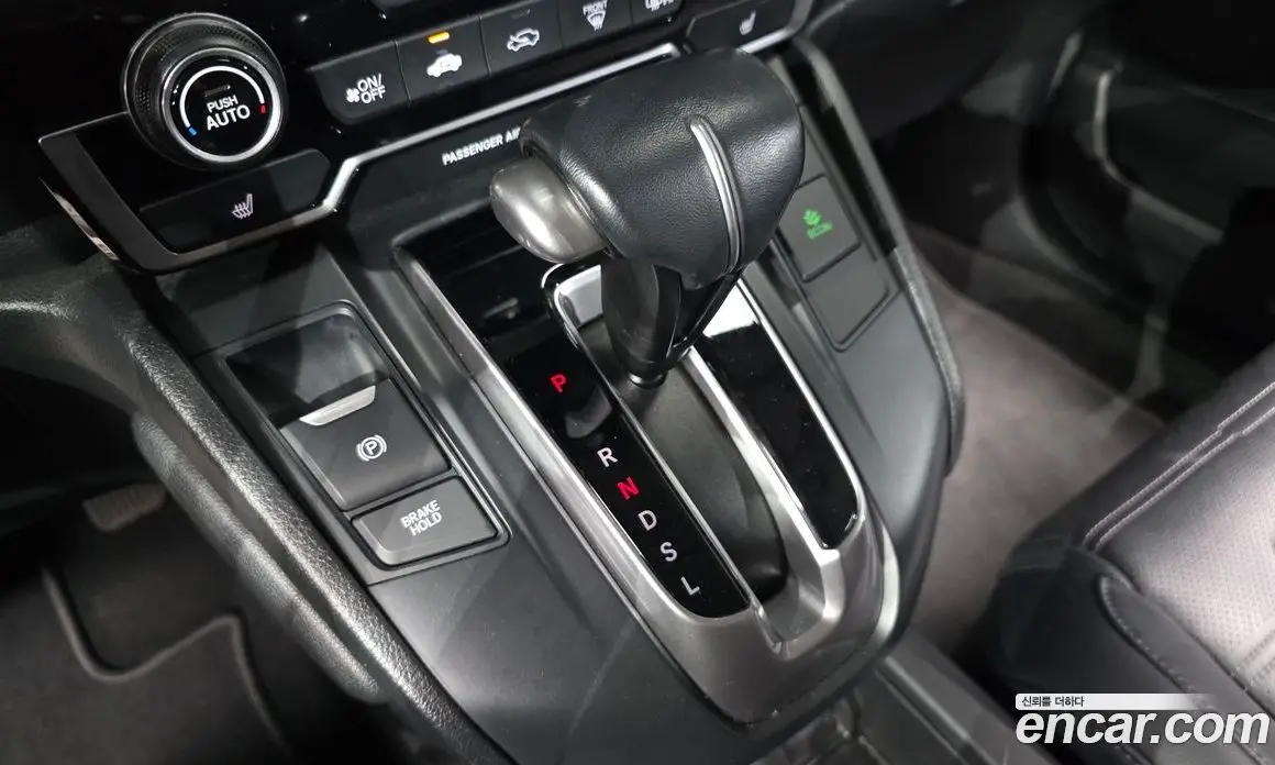 Honda CR-V 2017 1.5 автомат (гидро), фото 12 Honda CR-V 2017 1.5 автомат (гидро), фото 12