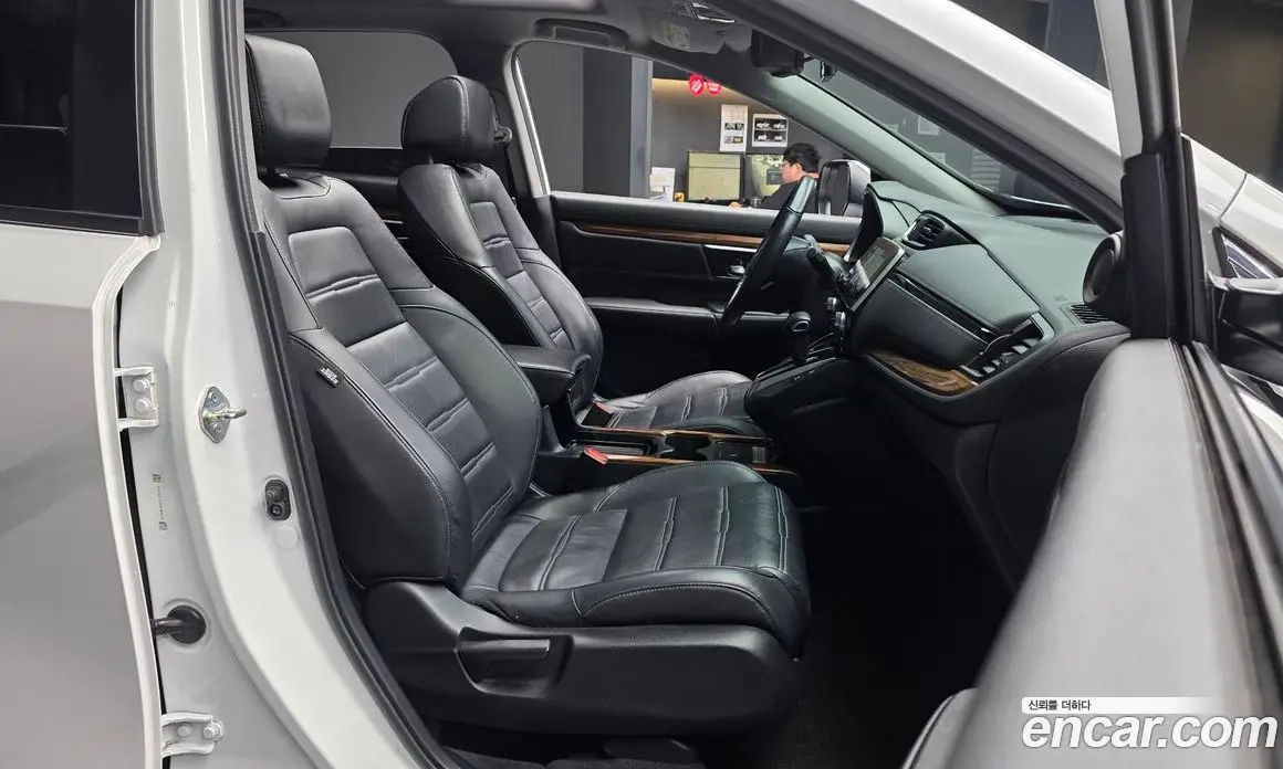 Honda CR-V 2020 1.5 автомат (гидро), фото 11 Honda CR-V 2020 1.5 автомат (гидро), фото 11