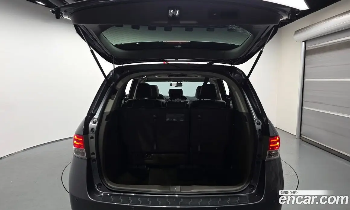 Honda Odyssey 2016 3.5 автомат (гидро), фото 20 Honda Odyssey 2016 3.5 автомат (гидро), фото 20